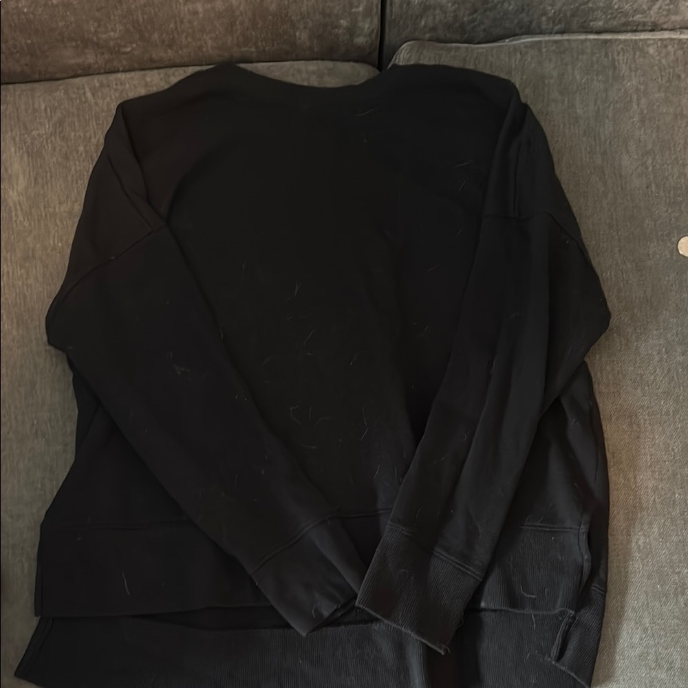 Time and Tru Black Crewneck Sweater
